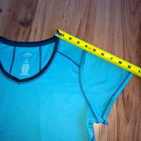 NWOT St. Johns Bay Shirt Active Petite Medium Blue - Picture 6 of 14